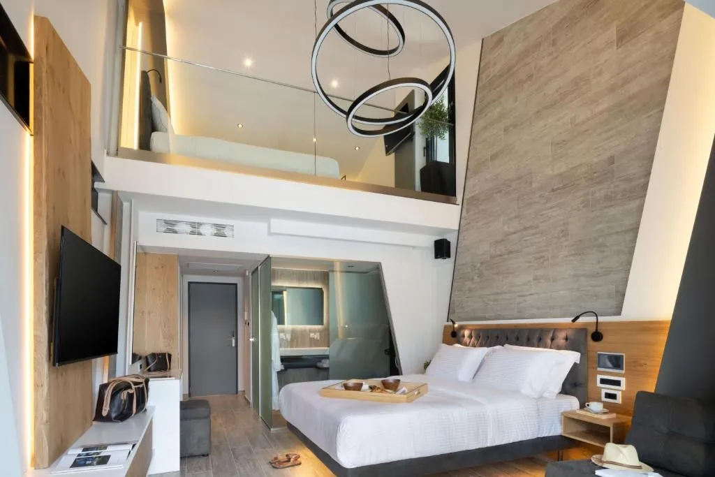 Tiara Holidays - Akti Toroni Boutique - Executive Suite Pool View